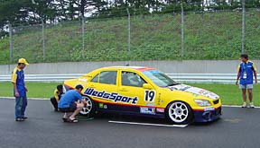 �G�ꂽ�H�ʂőS�ԃ��C���^�C��